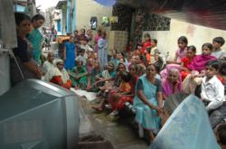 SEWA uses video to inform about microinsurance in Ahmedabad (India)