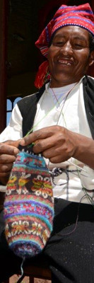 A knitting man on Taquile Island (Peru)